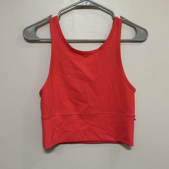 Lululemon power pivot tank - Picture 2 of 3